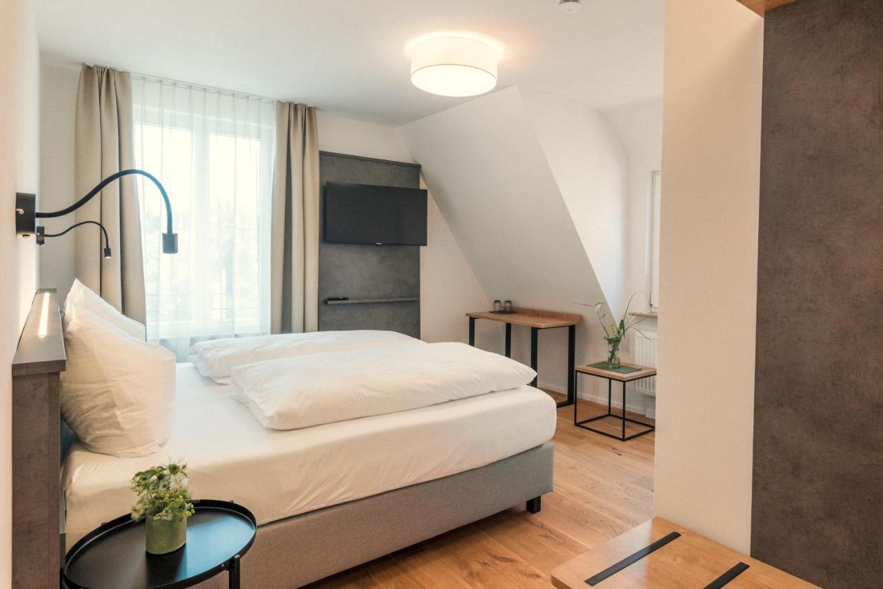 Das Hoelderlein - Altstadthotel Nurtingen Bagian luar foto